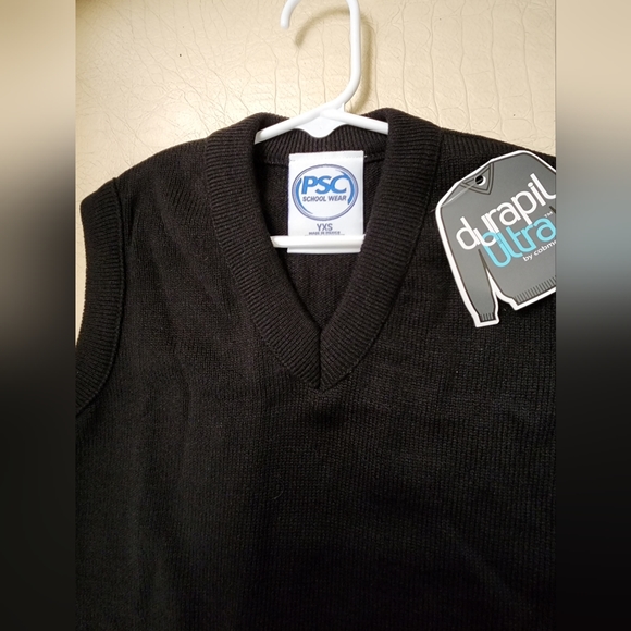 Black Vest - Picture 3 of 4